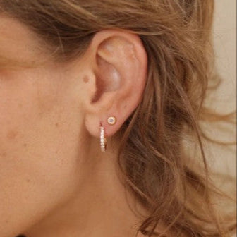 CRYSTAL SMALL HOOPS
