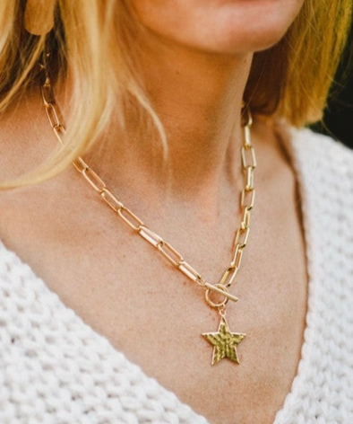 STAR TOGGLE NECKLACE